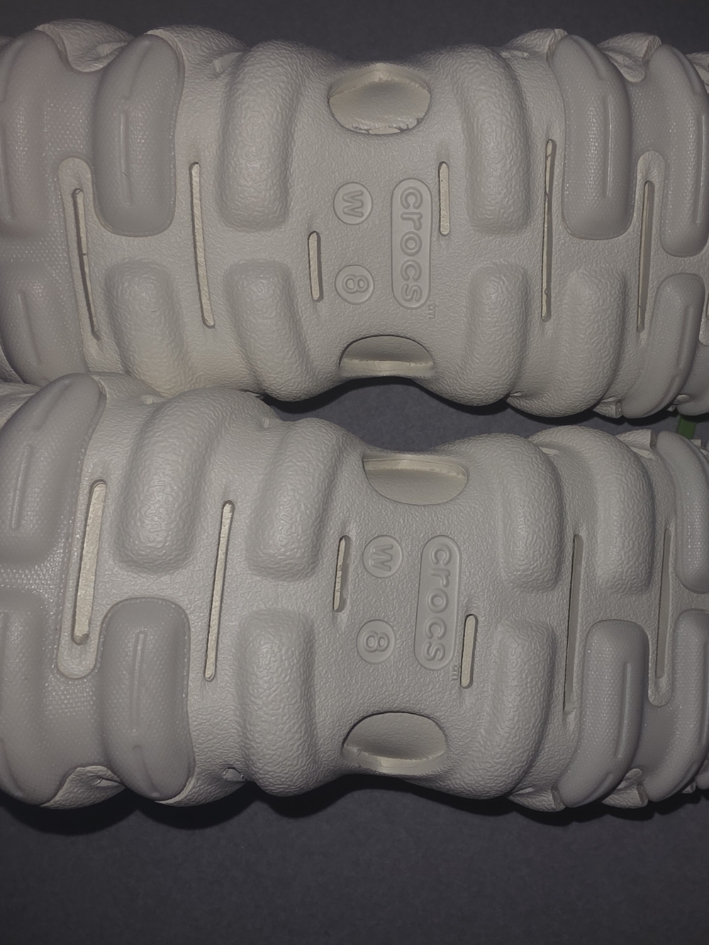Womens Size 8 Echo Mary Jane Crocs (Cream) Brand New With Tags - Picture 4 of 14